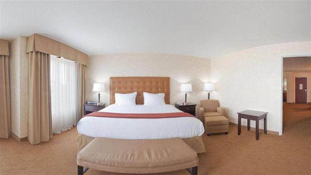 Holiday Inn Express Lawrence By Ihg Exterior foto